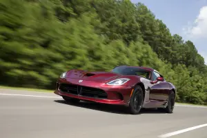 Dodge Viper MY 2015