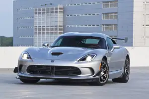 Dodge Viper MY 2015