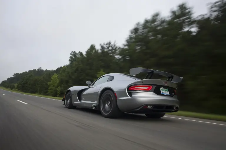 Dodge Viper MY 2015 - 31