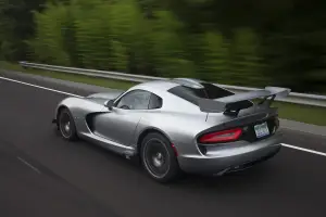 Dodge Viper MY 2015