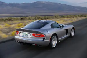 Dodge Viper SRT MY 2015 - 9