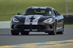 Dodge Viper SRT MY 2015 - 11