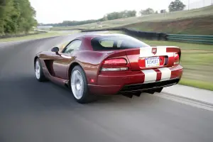 Dodge Viper SRT10 - 1