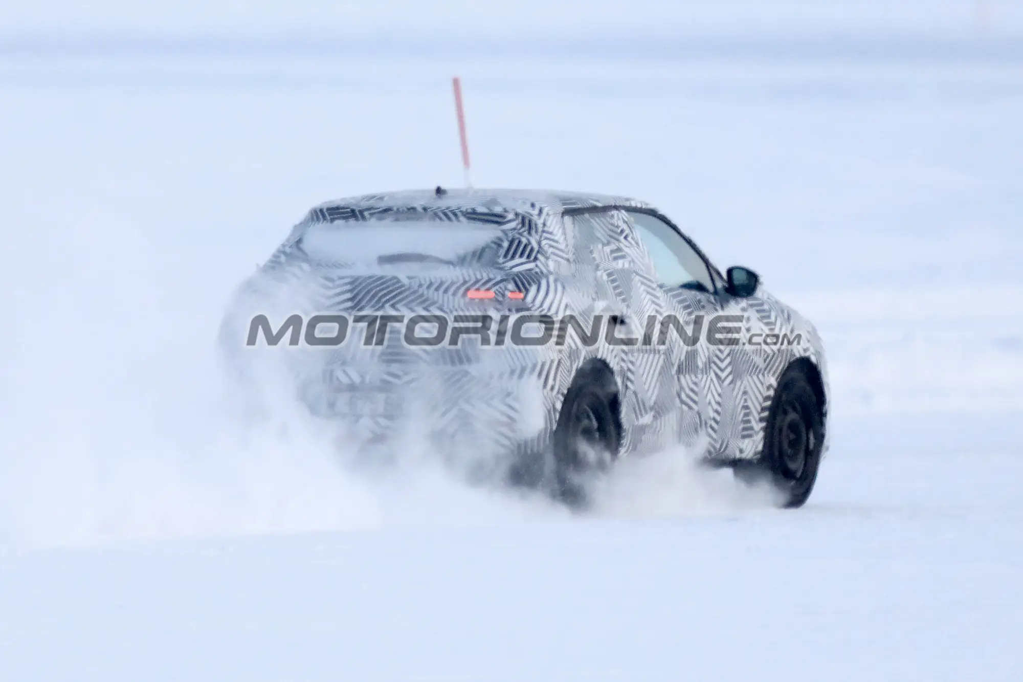 DS 3 Crossback foto spia 27 gennaio 2018 - 8