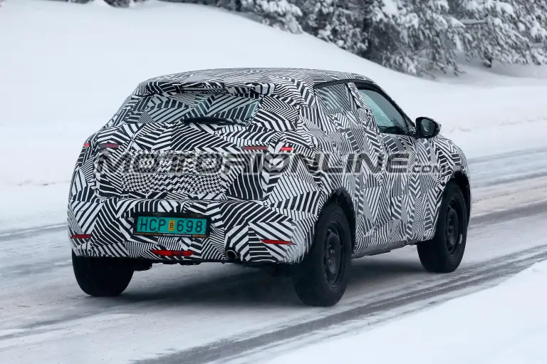 DS 3 Crossback foto spia 31 gennaio 2018 - 9