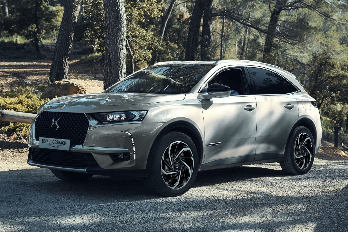 DS 7 Crossback E-Tense 225