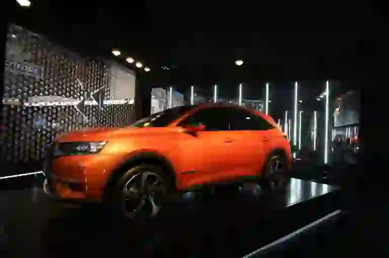 DS 7 Crossback Foto Live - Salone di Ginevra 2017 - 2