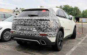 DS 7 Crossback - Foto spia 13-06-2022