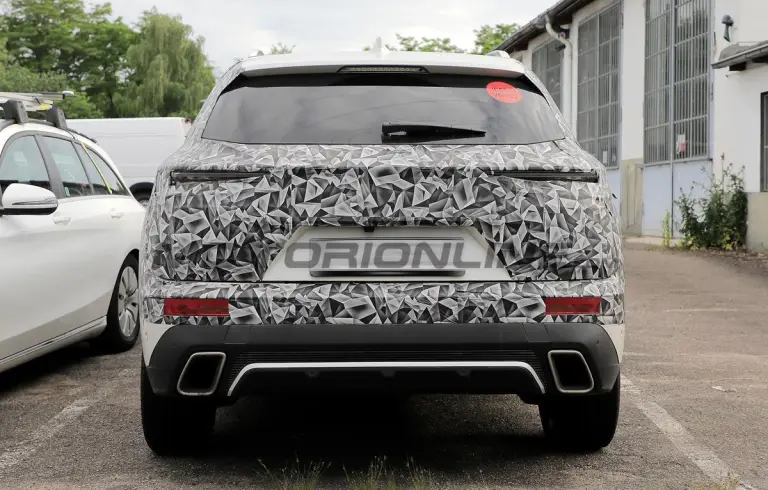 DS 7 Crossback - Foto spia 13-06-2022 - 2