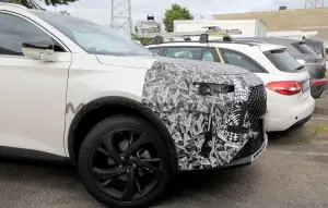 DS 7 Crossback - Foto spia 13-06-2022