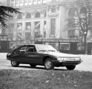 DS Automobiles - foto storiche della SM 