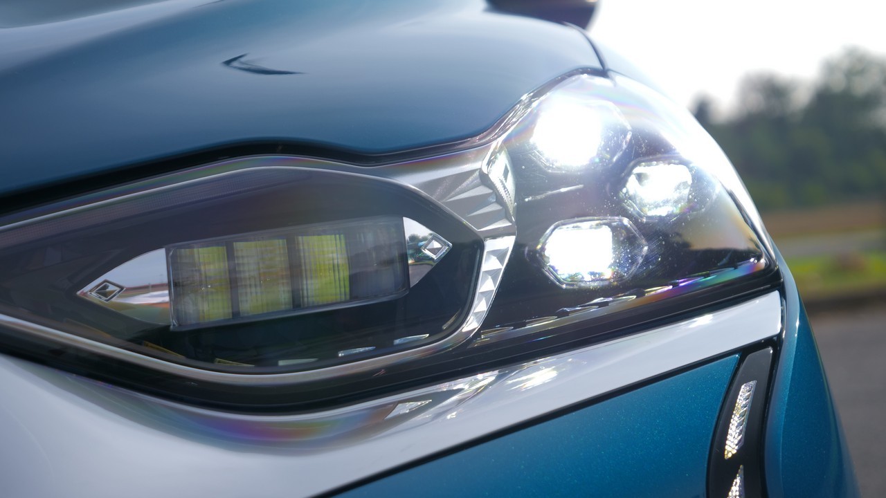 DS DS3 CROSSBACK ETENSE - PROVA SU STRADA