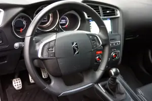 DS DS4 Prova su strada 2016 