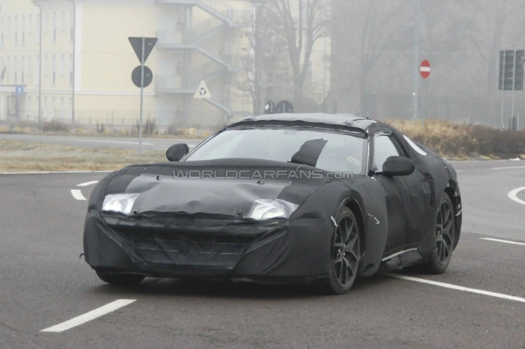 Erede Ferrari 599 - Foto spia 16-01-2012 - 1