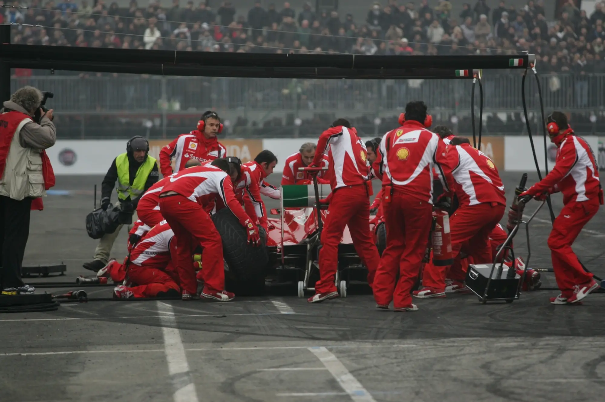 Esibizione Ferrari F1 al Motor Show di Bologna 2011 - 14