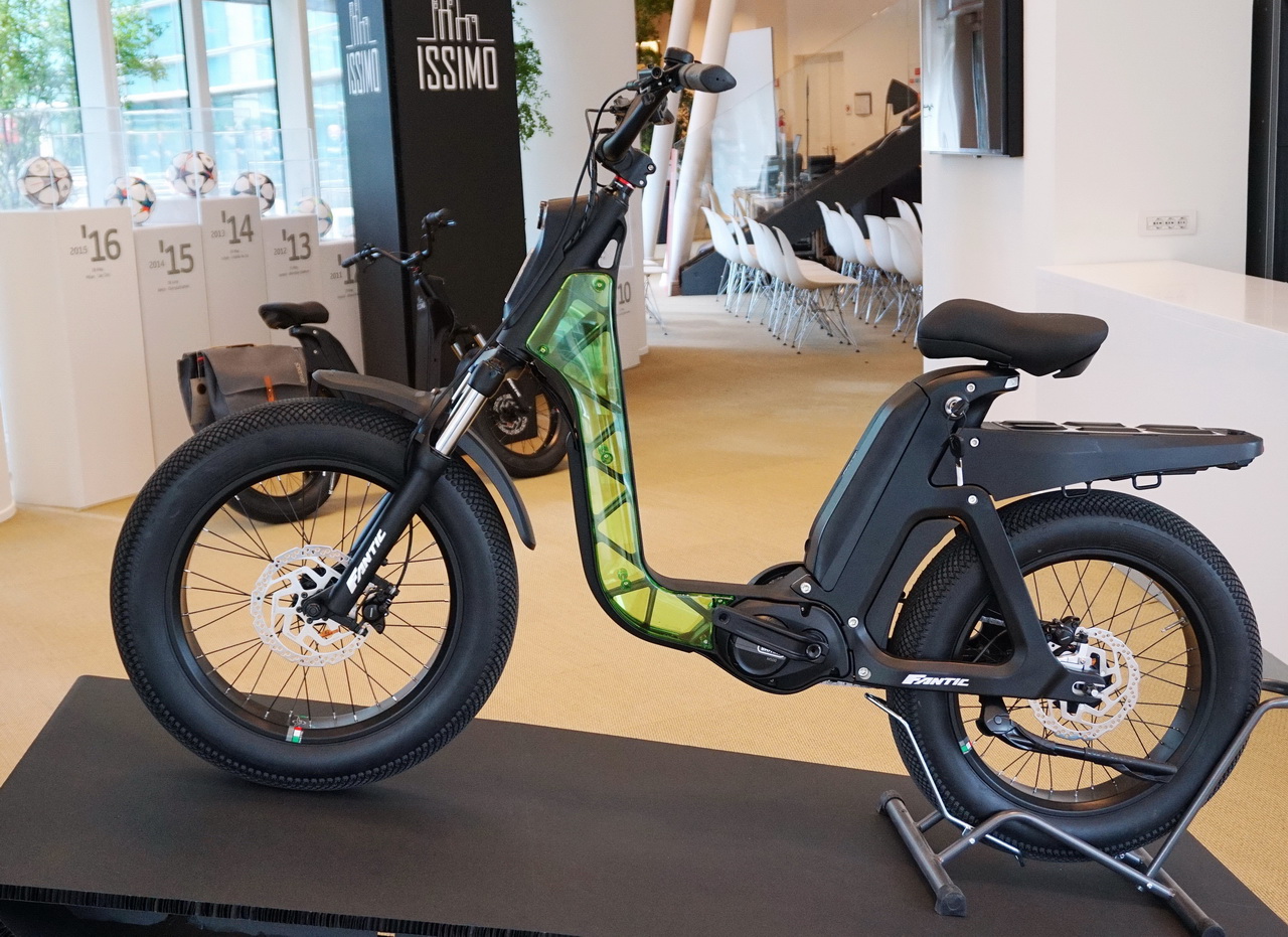 FANTIC ISSIMO ANTEPRIMA - 2/26