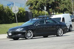 Faraday Future (foto spia del muletto)