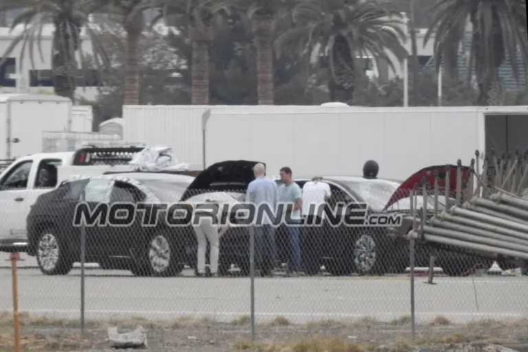 Faraday Future (foto spia) - 8