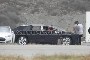 Faraday Future (foto spia) - 9