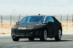 Faraday Future muletto Crossover foto spia 20 settembre 2016