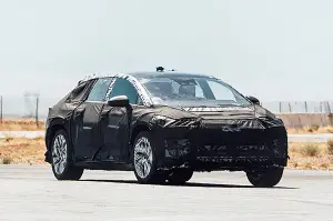 Faraday Future muletto Crossover foto spia 20 settembre 2016