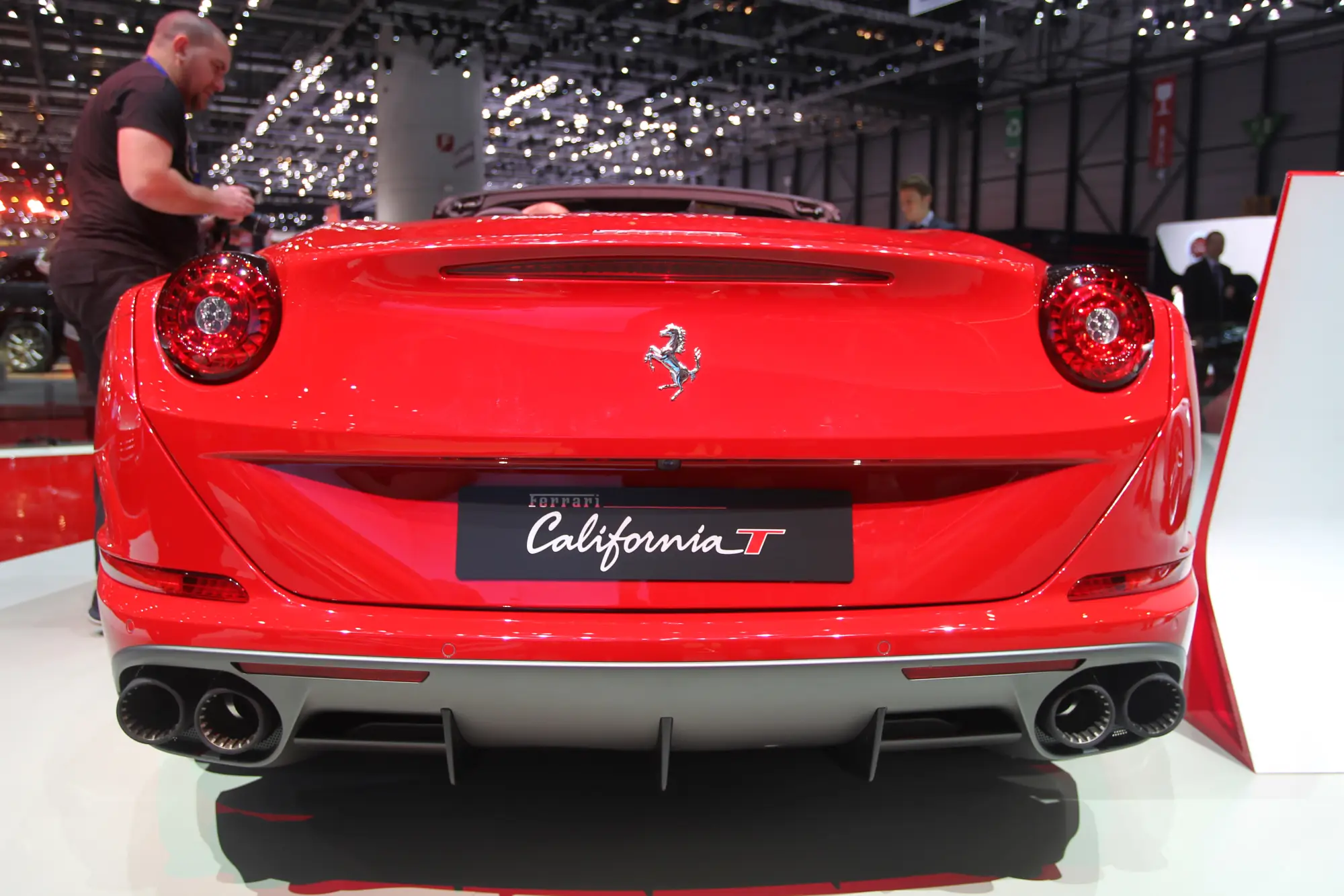 Ferrar California T - Salone di Ginevra 2016 - 8