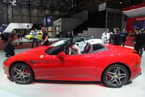 Ferrar California T - Salone di Ginevra 2016 - 13