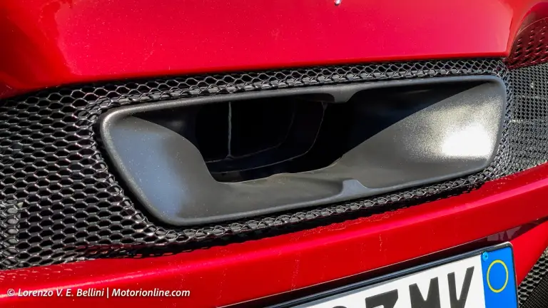 Ferrari 296 GTB - Prova su strada e su pista - 25