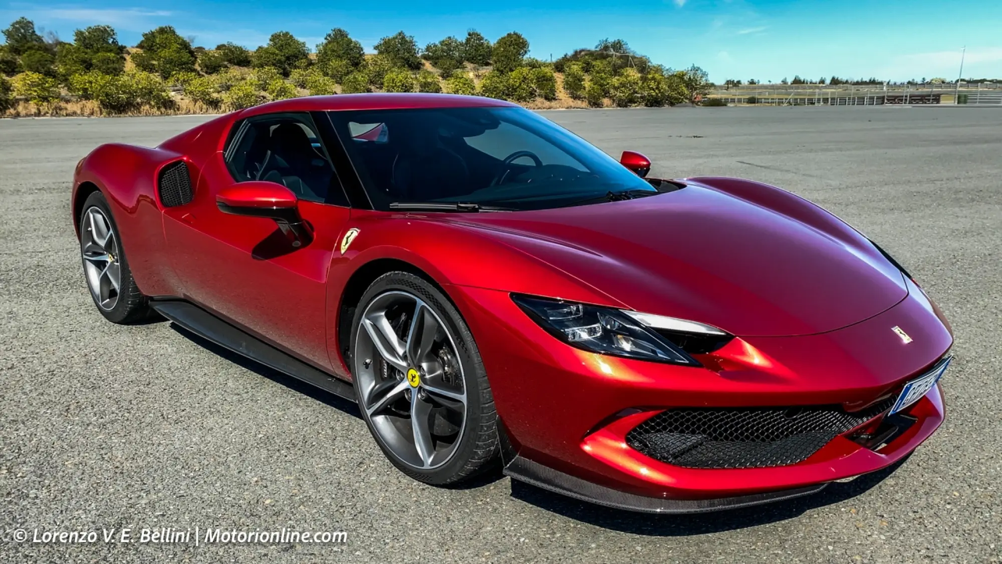 Ferrari 296 GTB - Prova su strada e su pista - 39