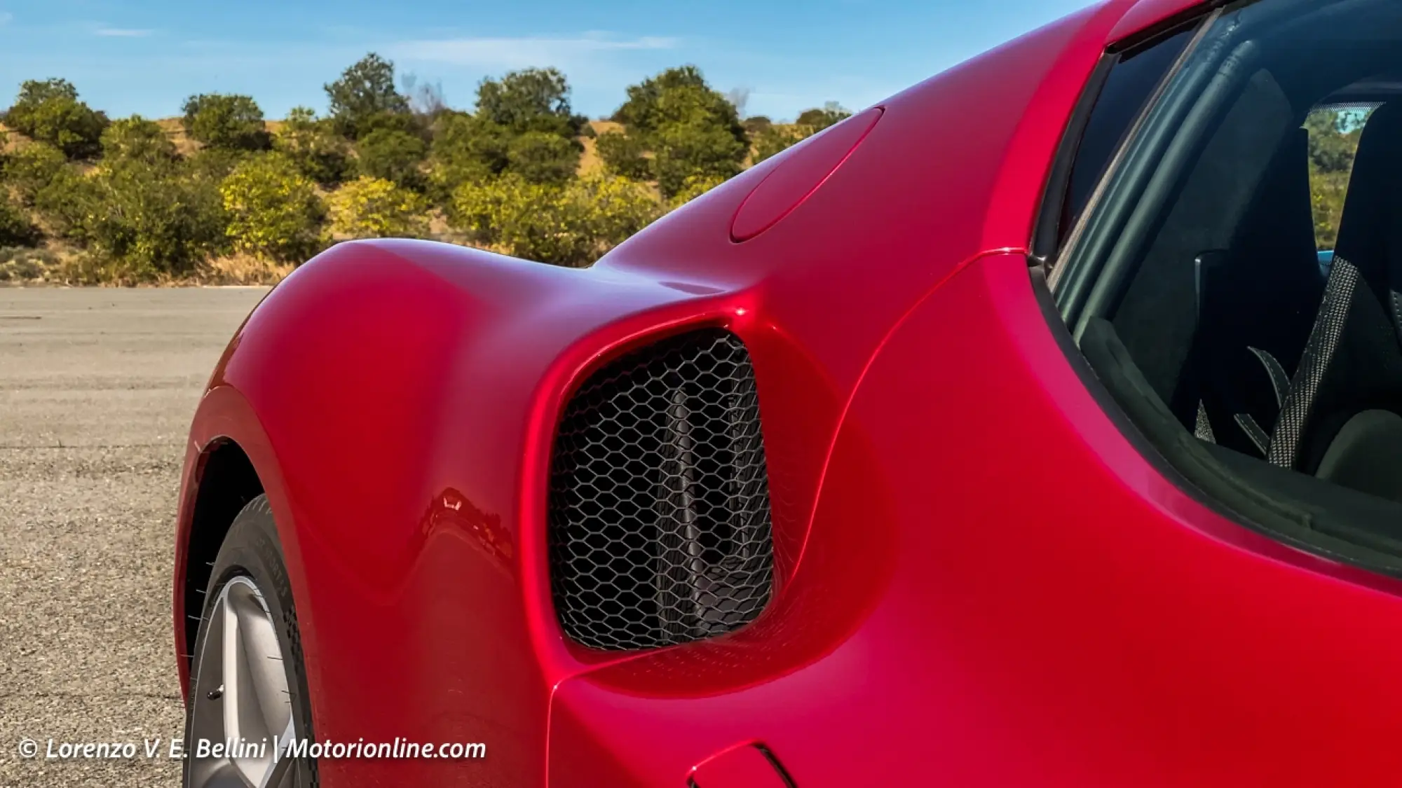 Ferrari 296 GTB - Prova su strada e su pista - 41