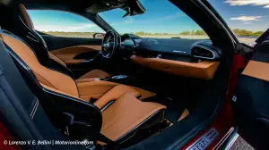 Ferrari 296 GTB - Prova su strada e su pista - 57