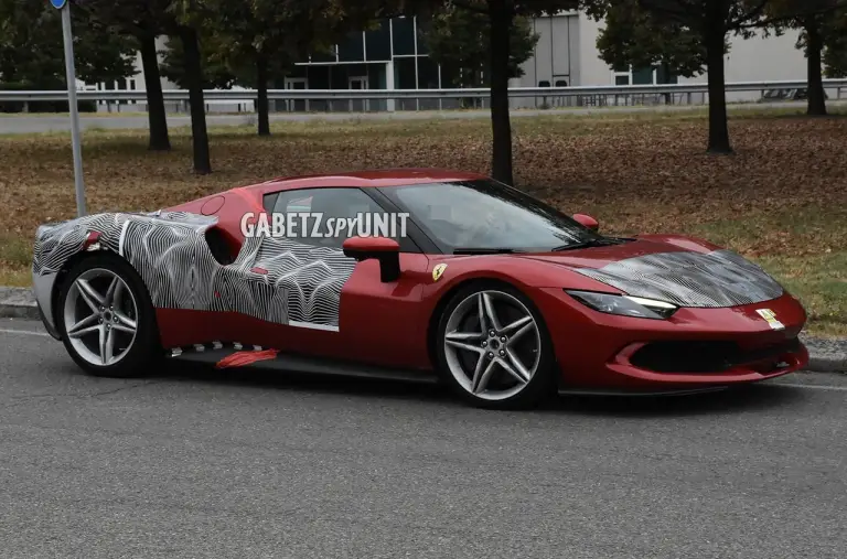 Ferrari 296 GTB ultimi prototipi - 14
