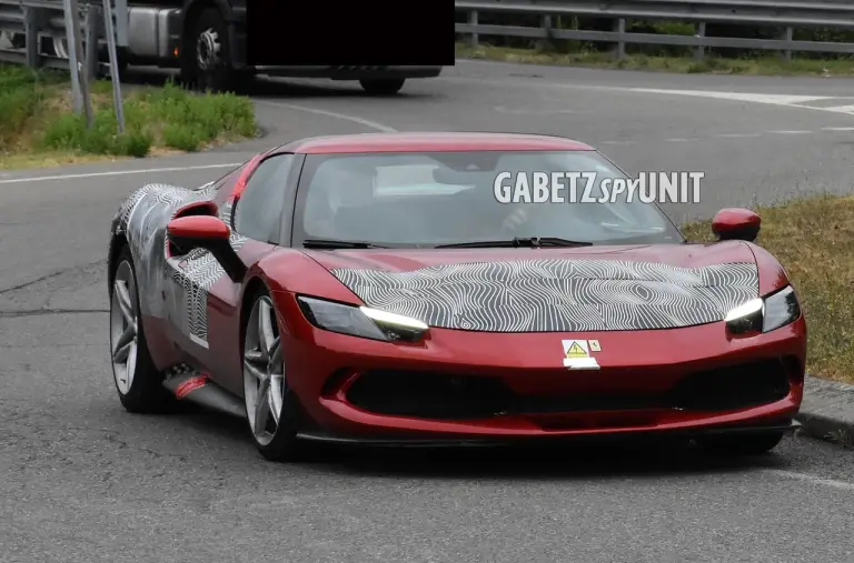 Ferrari 296 GTB ultimi prototipi - 15
