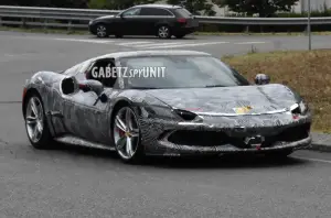Ferrari 296 GTB ultimi prototipi