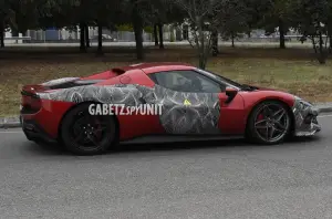 Ferrari 296 GTB ultimi prototipi