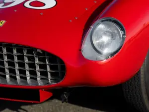 Ferrari 410 Sport Spider 1955 asta - Foto