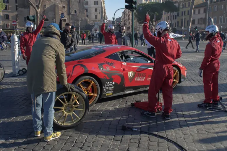 Ferrari 458 Italia e Fabio Barone - pit-stop per Amatrice - 2