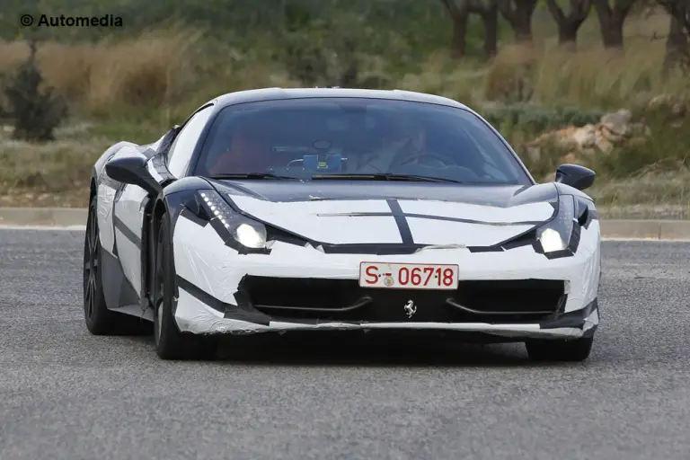 Ferrari 458 M - Foto spia 11-12-2014 - 1