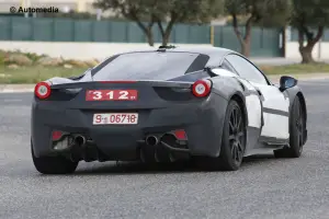 Ferrari 458 M - Foto spia 11-12-2014