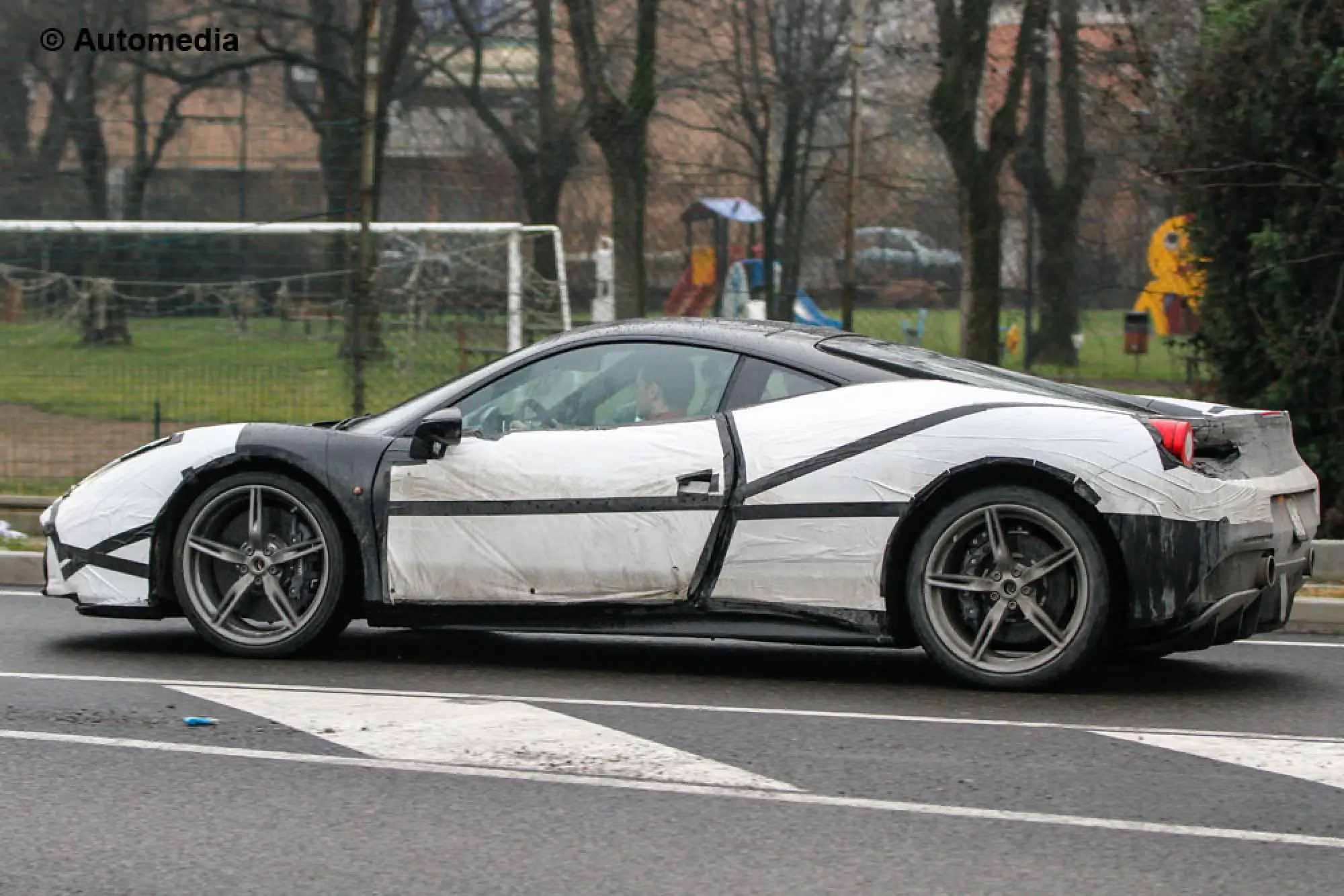 Ferrari 458 M - foto spia (gennaio 2015) - 12