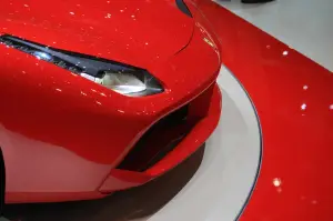 Ferrari 488 GTB - Salone di Ginevra 2015 - 12