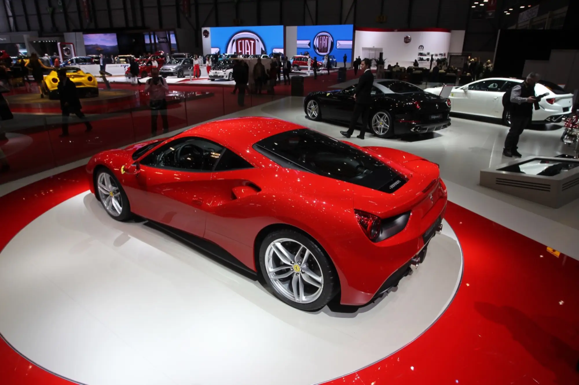 Ferrari 488 GTB - Salone di Ginevra 2015 - 20