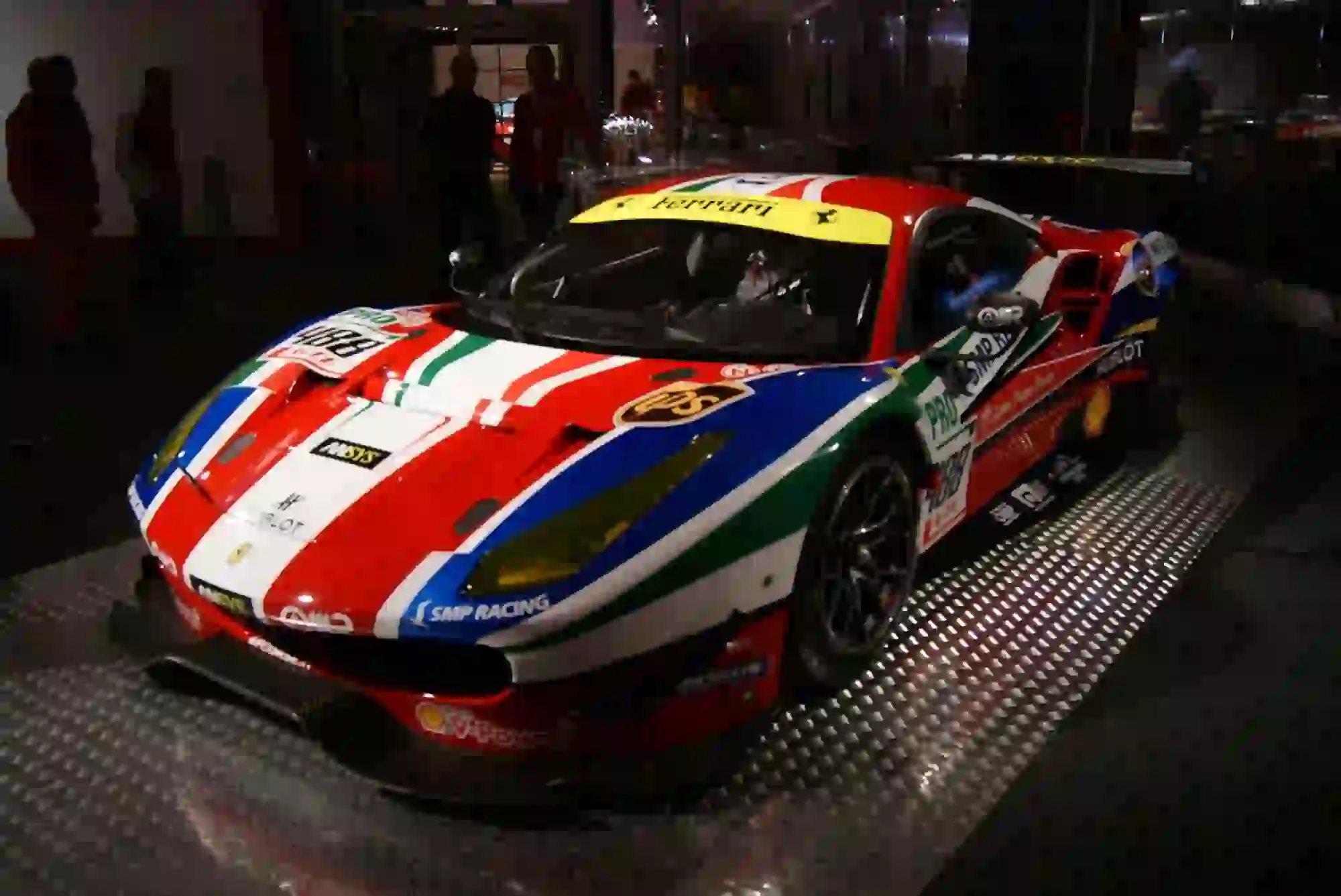 Ferrari 488 GTE - 18
