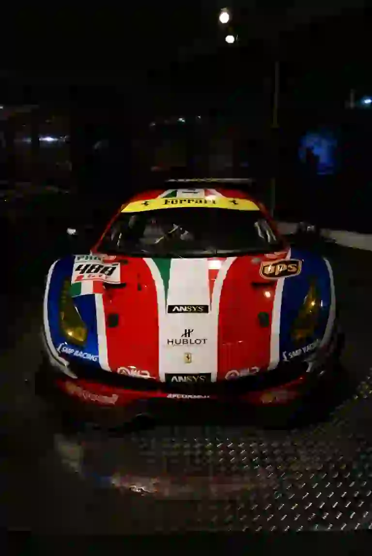 Ferrari 488 GTE - 19