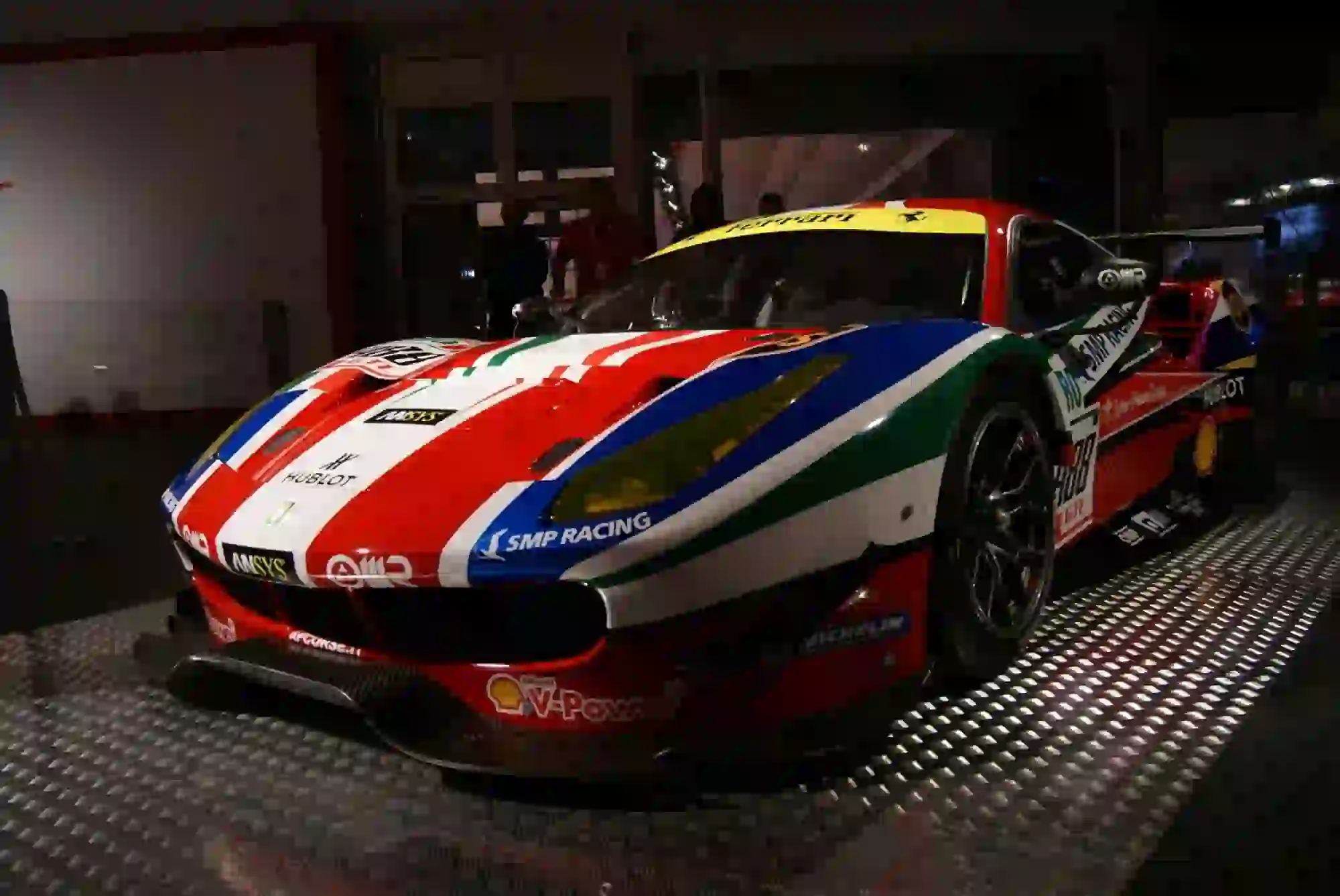 Ferrari 488 GTE - 21