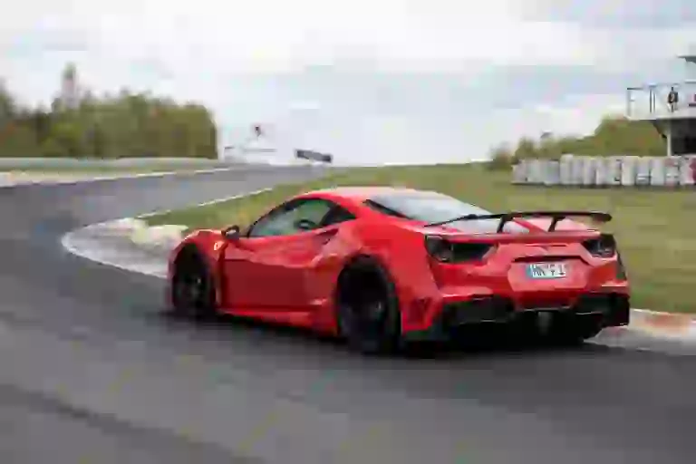 Ferrari 488 Novitec N-Largo - 9