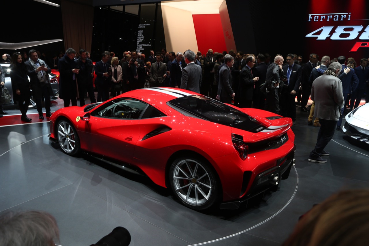 Ferrari 488 Pista (live) - Salone di Ginevra 2018