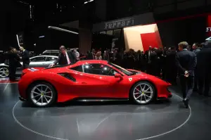 Ferrari 488 Pista (live) - Salone di Ginevra 2018