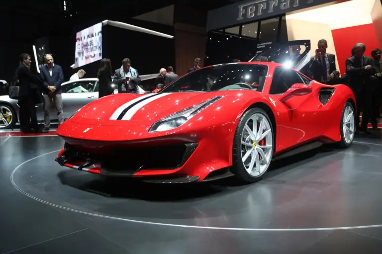 Ferrari 488 Pista (live) - Salone di Ginevra 2018 - 9