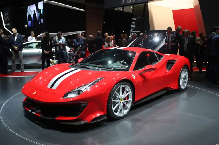 Ferrari 488 Pista (live) - Salone di Ginevra 2018 - 10